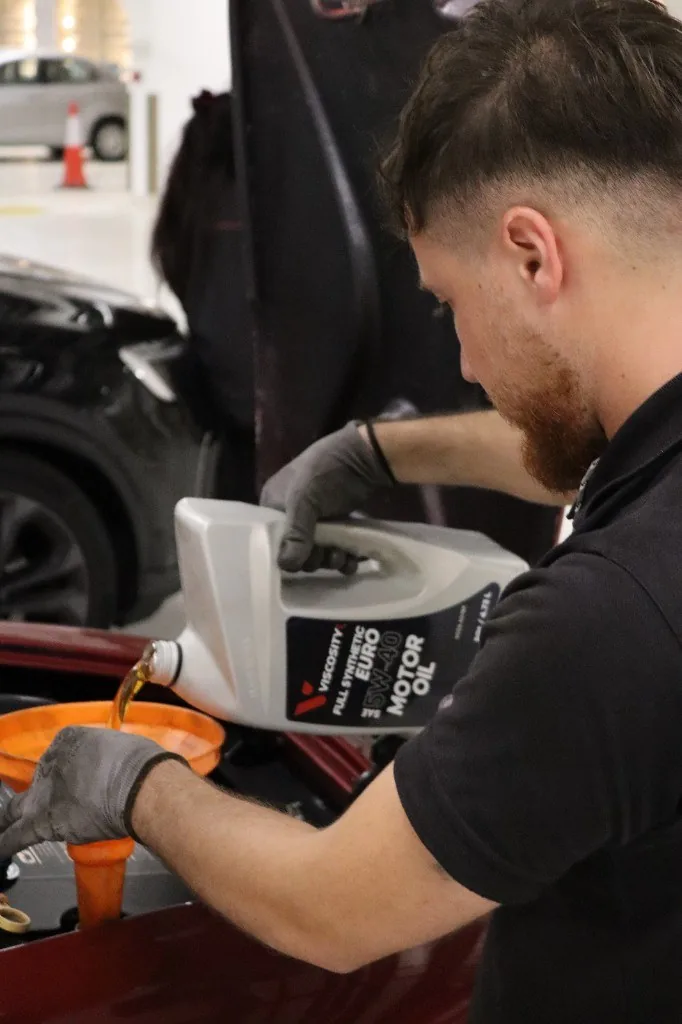سائد لتصليح السيارات المتنقلة Mobile Oil & Filter Change